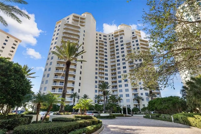 1200 Gulf Boulevard 206, CLEARWATER BEACH