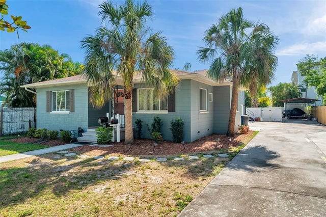 1225 26th Street N, ST PETERSBURG