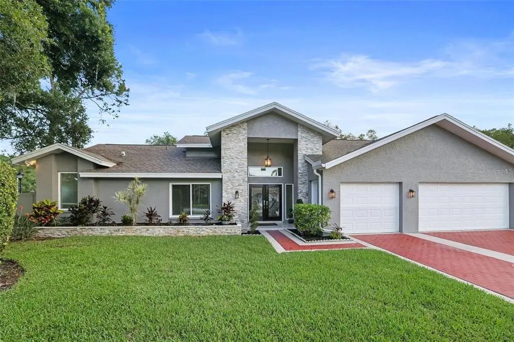 3297 Valemoor Drive, PALM HARBOR