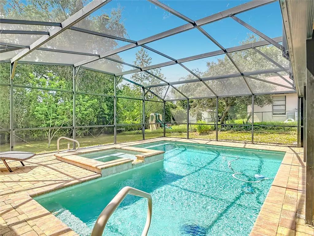 3208 Lake Helen Osteen Road, DELTONA