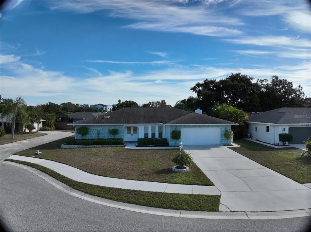 2042 Country Meadows Place, SARASOTA