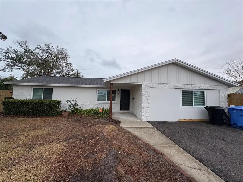120 74th Avenue Ne, ST. PETERSBURG