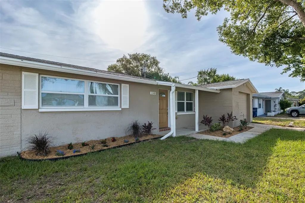 1148 Fernwood Drive, HOLIDAY