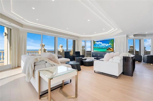 4021 Gulf Shore Boulevard N P11, NAPLES