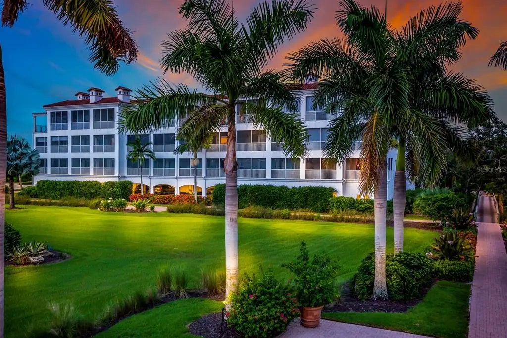 11200 Hacienda Del Mar B-305, PLACIDA