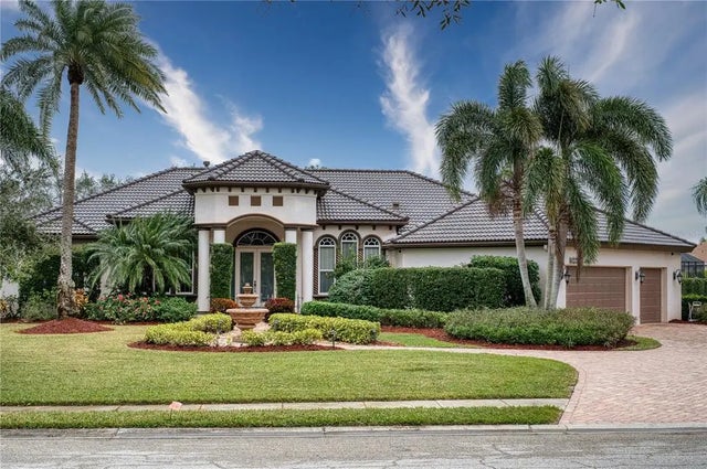 10523 Cheval Place, LAKEWOOD RANCH