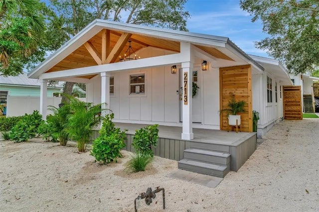 2713 4th Avenue W, BRADENTON