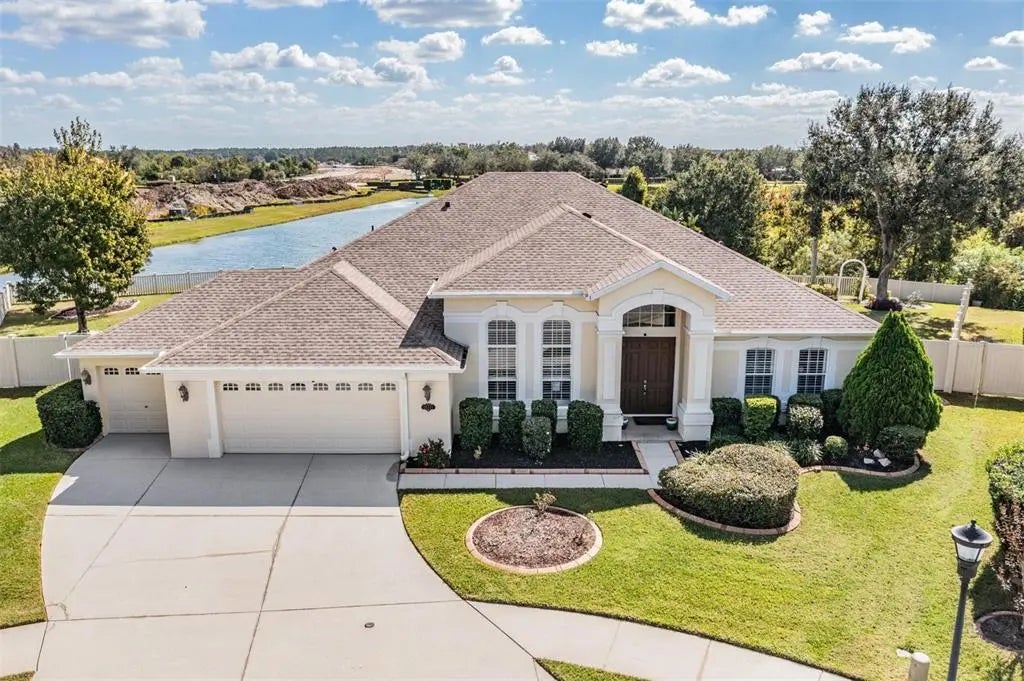 20331 Natures Corner Drive, TAMPA