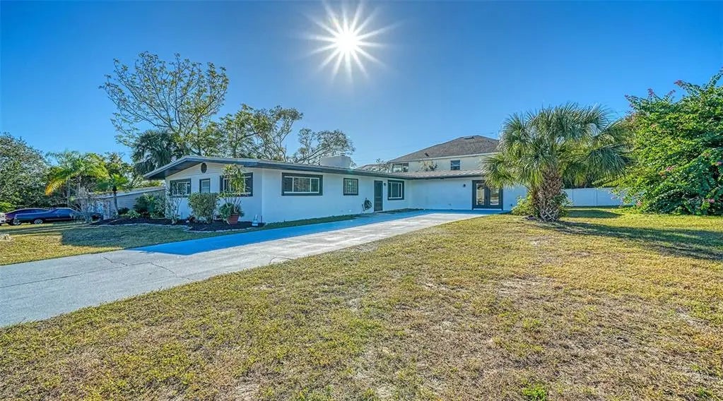 2452 Whippoorwill Circle, SARASOTA