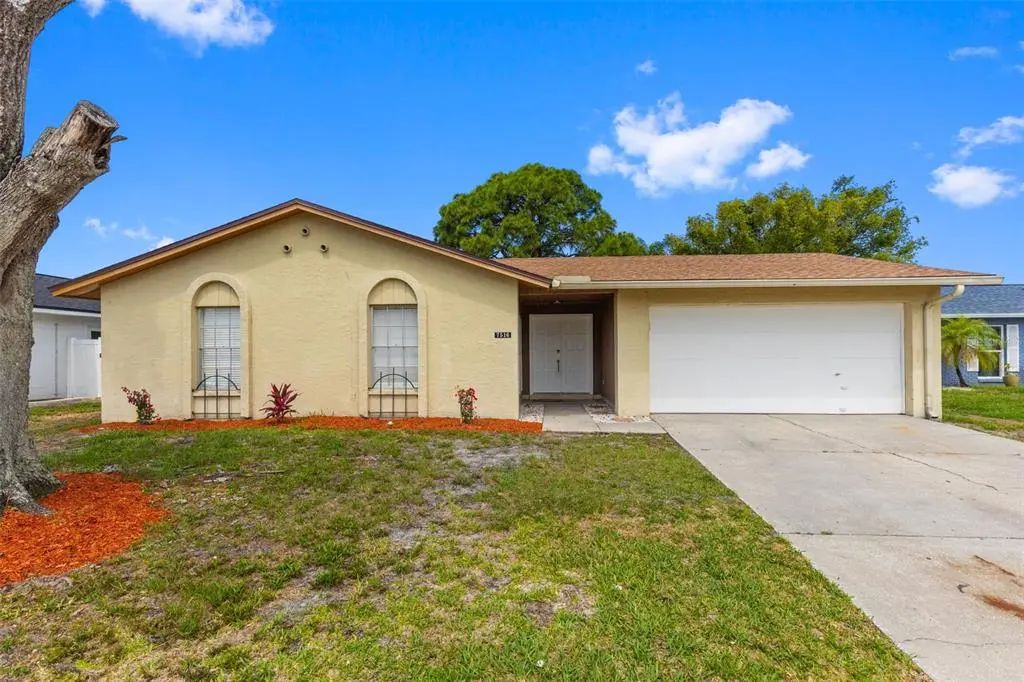 7516 Armand Circle, TAMPA