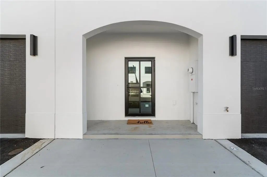 4348 Cambio Gardens Court, TAMPA