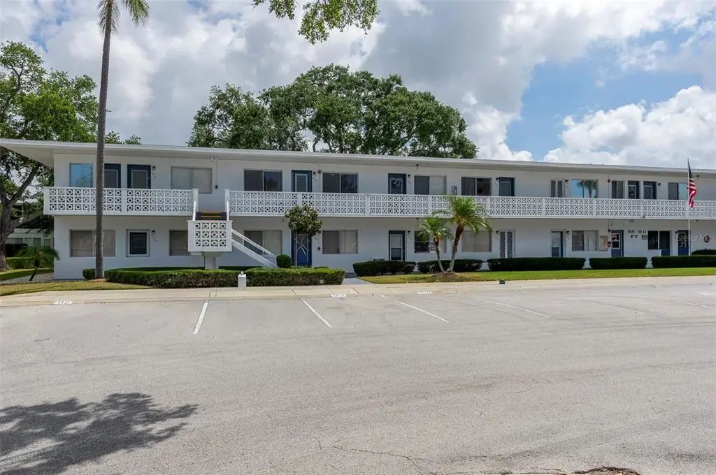 8221 112th Street 209, SEMINOLE