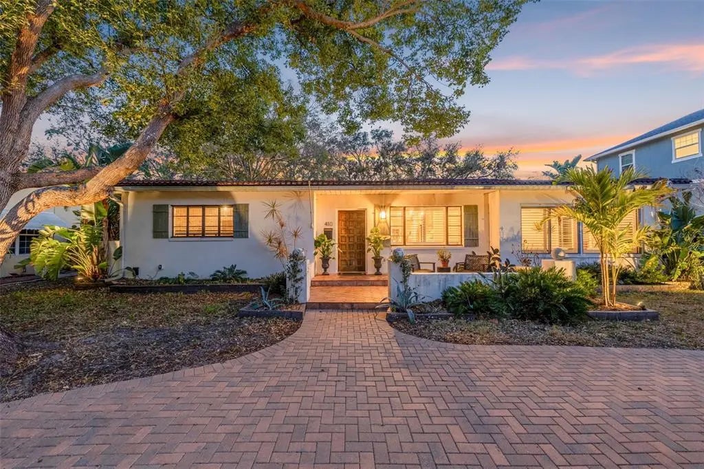 410 35th Avenue Ne, ST PETERSBURG