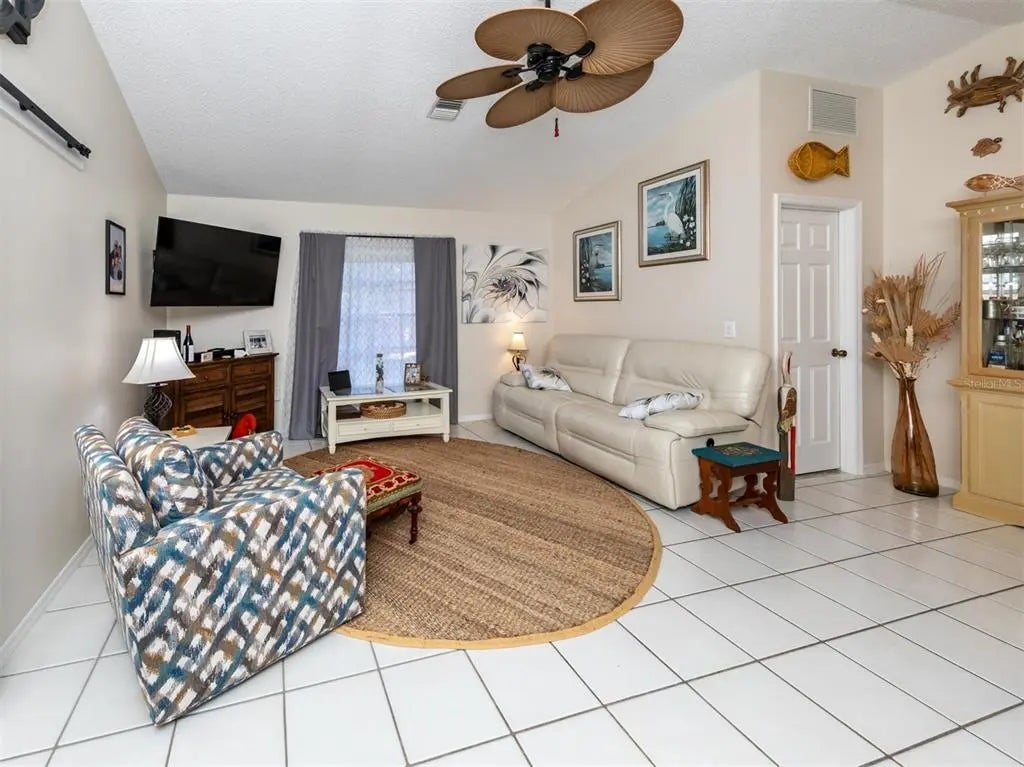 Gulf Shores Realty: 17 25a9e42906f9e72853b1de3398edbb5a l