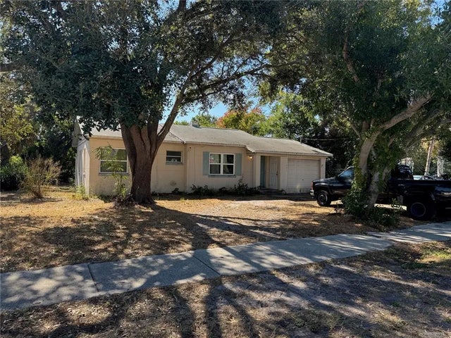 2924 W Paxton Avenue, TAMPA