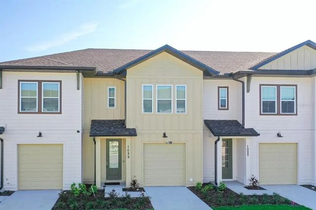 1029 Plantation Lane, DAVENPORT