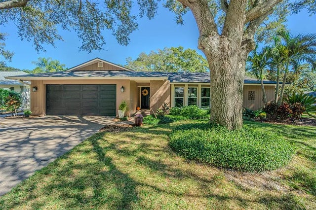 936 Highview Drive, PALM HARBOR