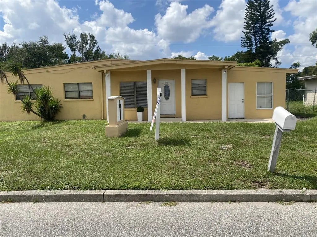 10 S Semoran Boulevard, ORLANDO