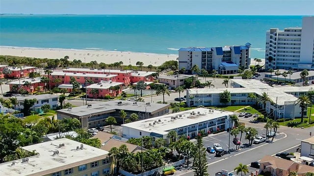 680 71st Avenue 14, ST PETE BEACH