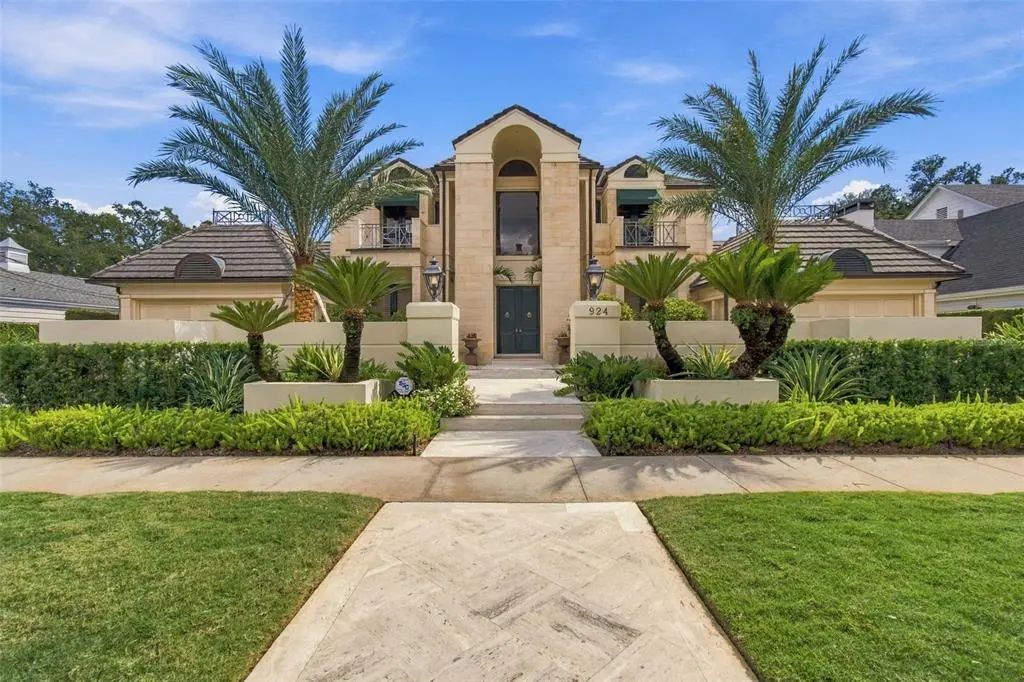 924 S Golf View Street, TAMPA