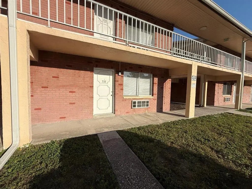 3301 58th Avenue S 310, ST PETERSBURG