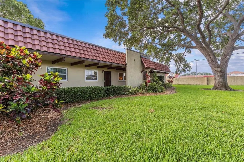 1701 Pinehurst Road 9g, DUNEDIN