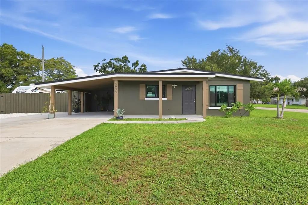 5055 Lahaina Drive, SARASOTA