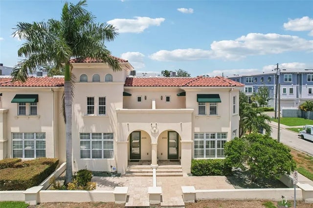 2555 W Platt Street, TAMPA