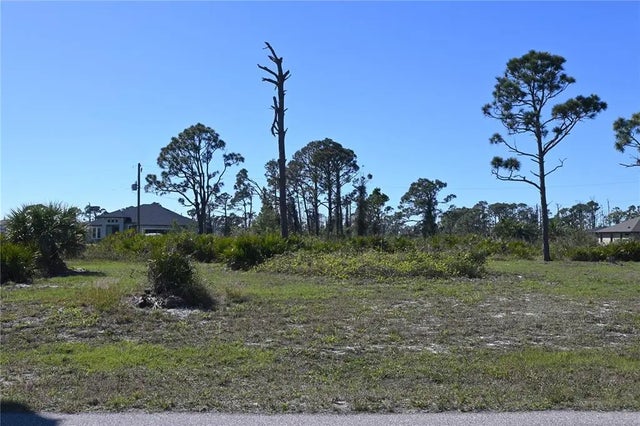 32 Coxswain Circle, PLACIDA