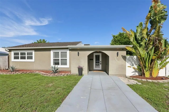 7241 13th Street N, ST PETERSBURG