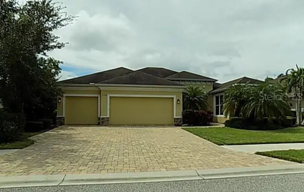 640 Honeyflower Loop, BRADENTON