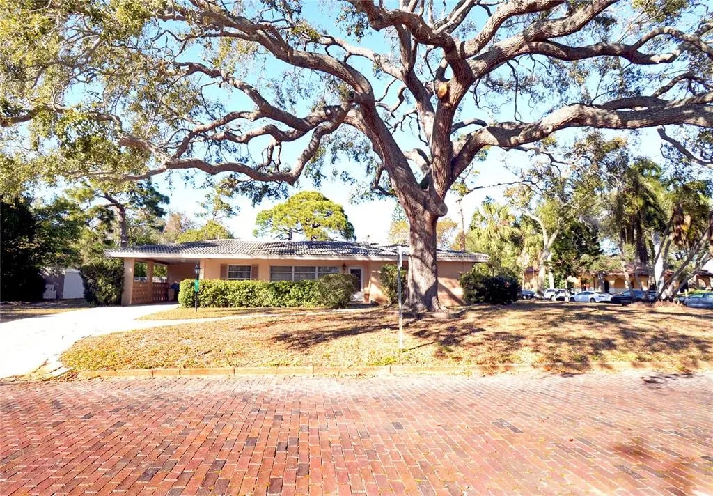 6201 14th Avenue S, GULFPORT