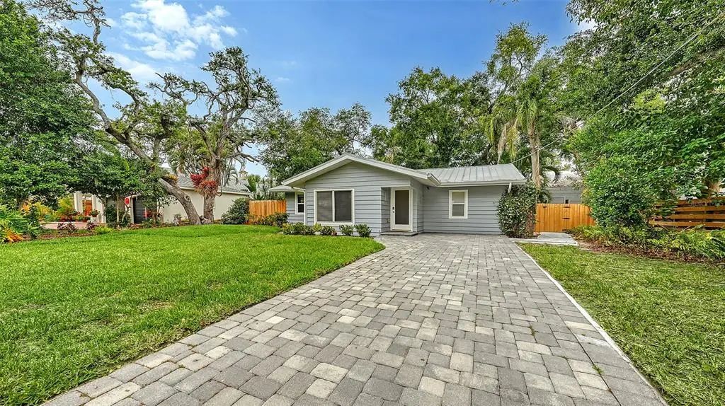 1773 Harmony Lane, SARASOTA