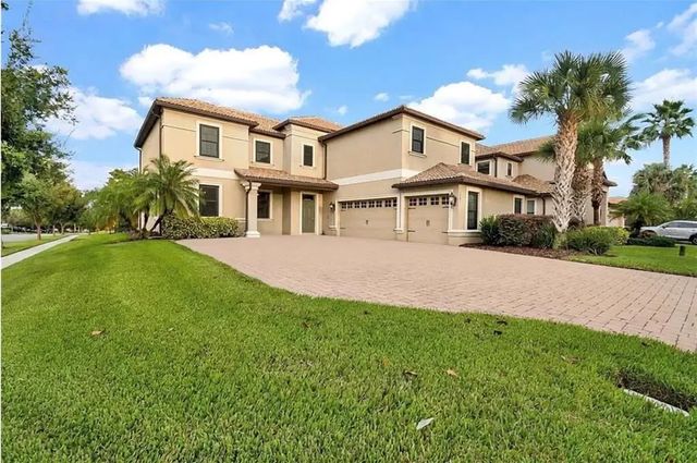 1301 Gleneagles Lane, DAVENPORT
