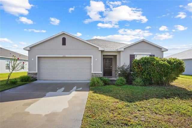 221 Aquamarine Lane, KISSIMMEE