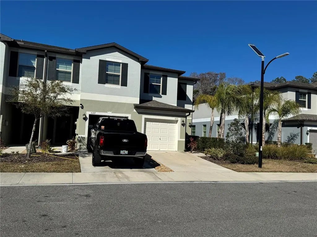 5131 Forum Boulevard, HOLIDAY