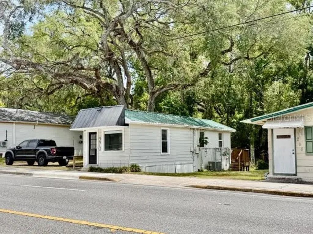 270 N Broad Street, BROOKSVILLE