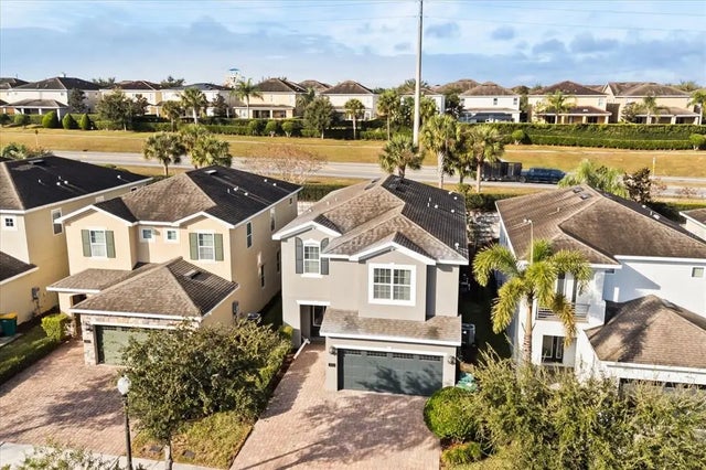 300 Pendant Court, KISSIMMEE