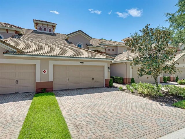 8344 Riverdale Lane 8344, DAVENPORT