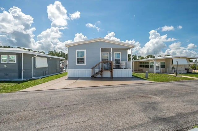 7085 Fairview Village Circle, WINTER HAVEN