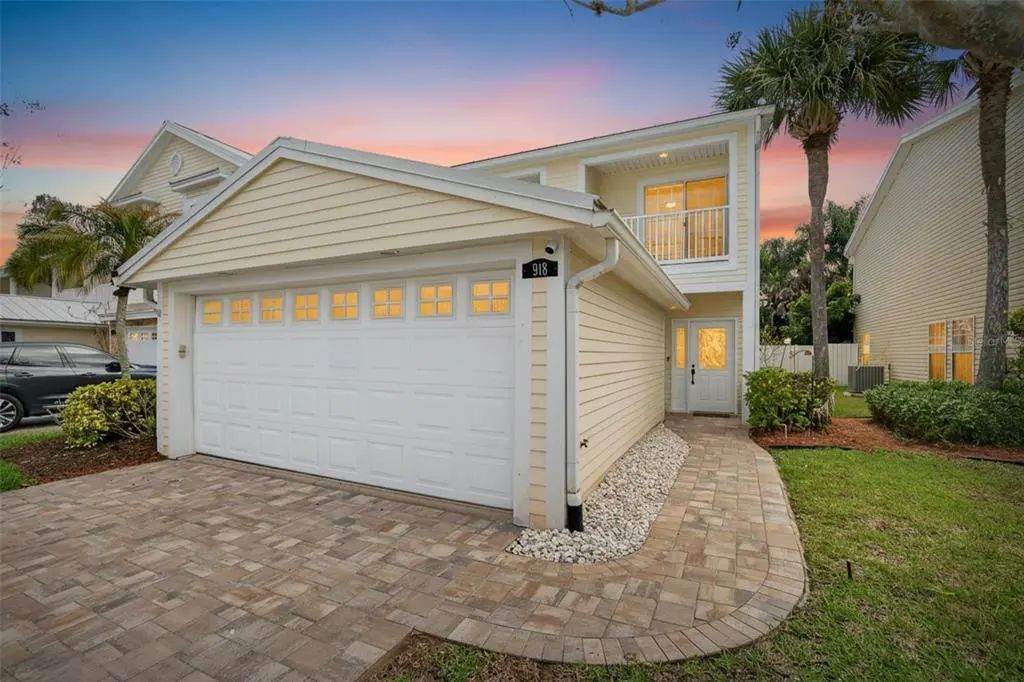 918 Woodbridge Court, SAFETY HARBOR