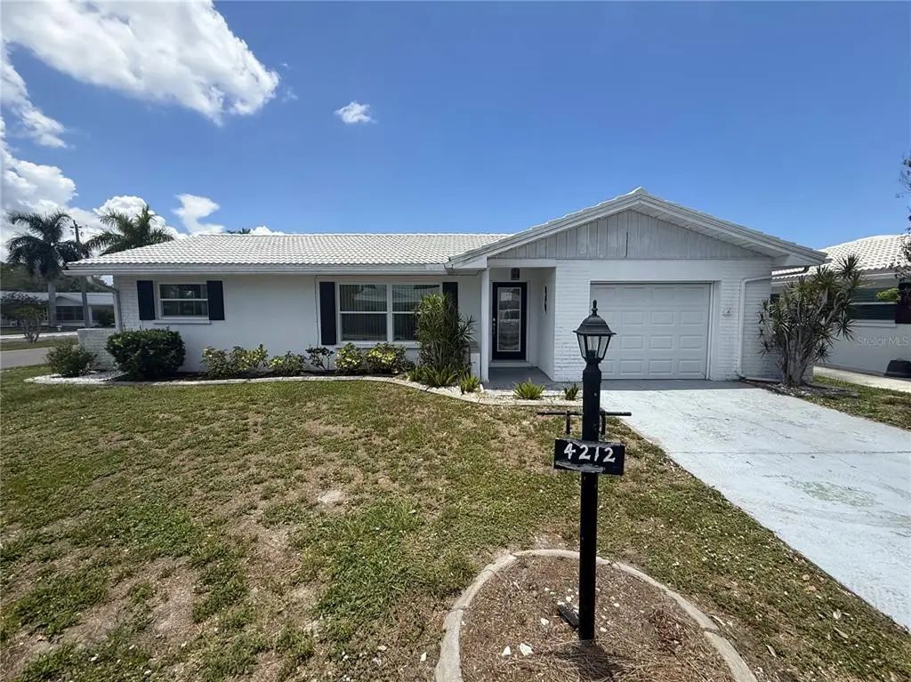 4212 Neil Lane, BRADENTON