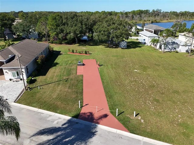 1052 Caravan Loop, POLK CITY