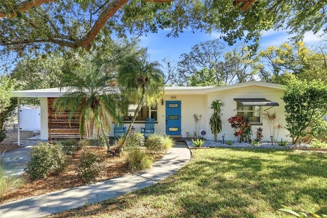 2102 W Kirby Circle, TAMPA