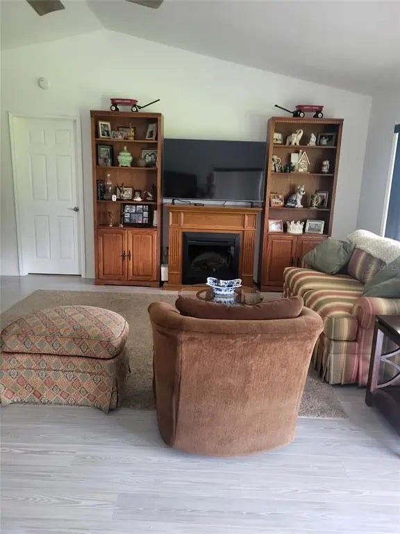 Gulf Shores Realty: 13 b3351a09249532f595d73c235fc3be30 l