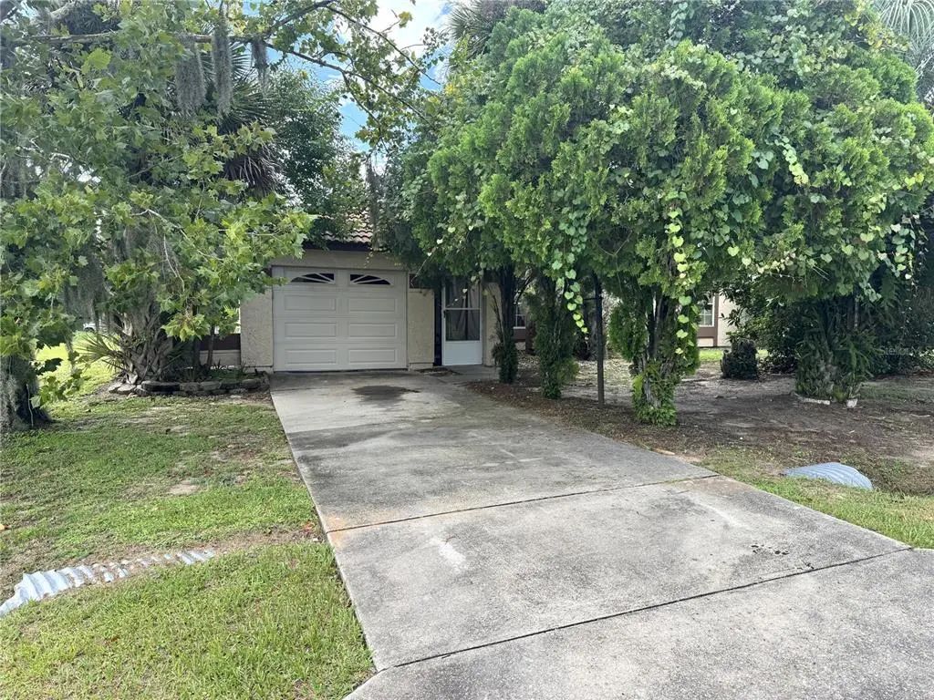 306 Oak Lane Pass, OCALA