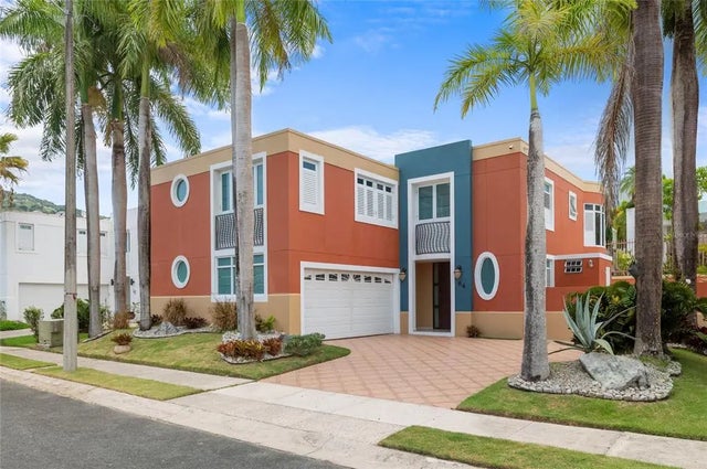 Via Del Sol Urb. Hacienda San Jose 64, CAGUAS