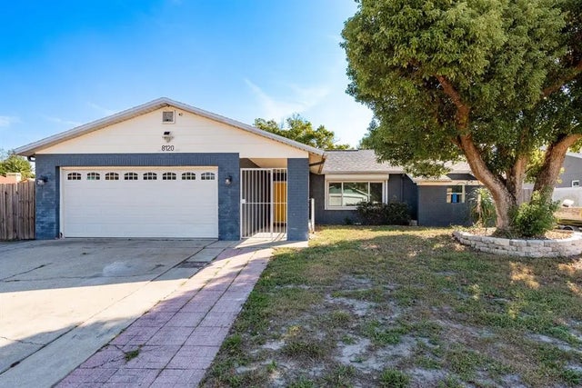 8120 Buttonball Lane, PORT RICHEY
