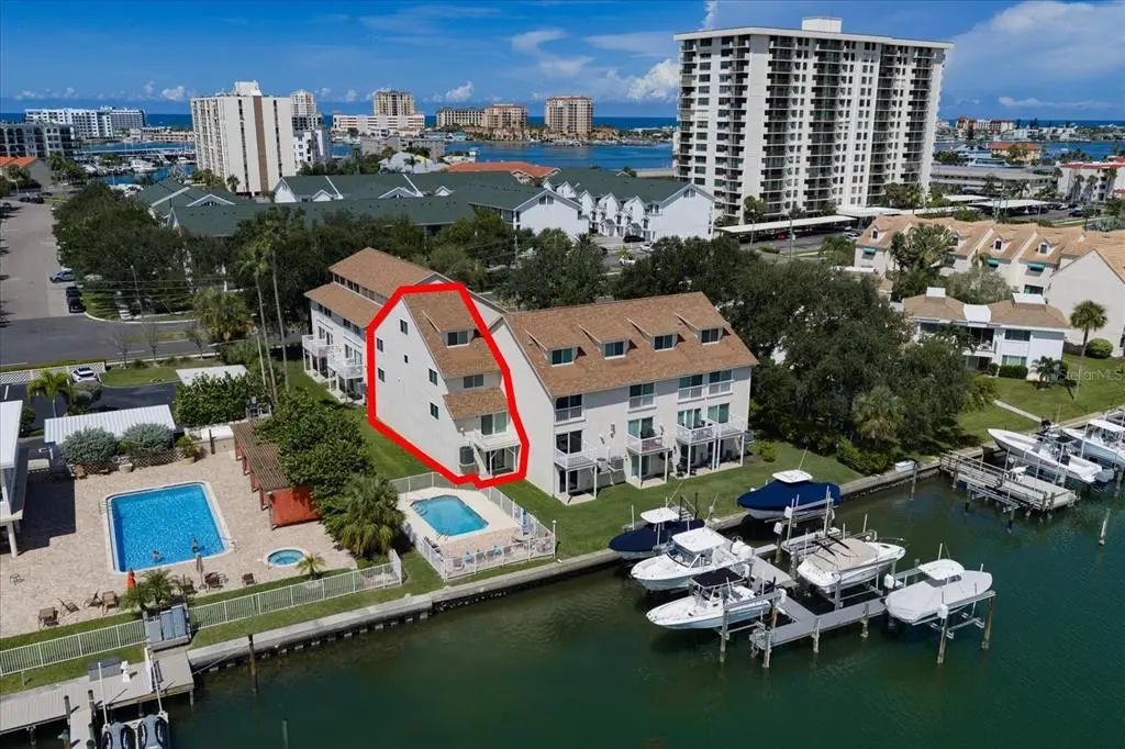 301 Island Way E, CLEARWATER
