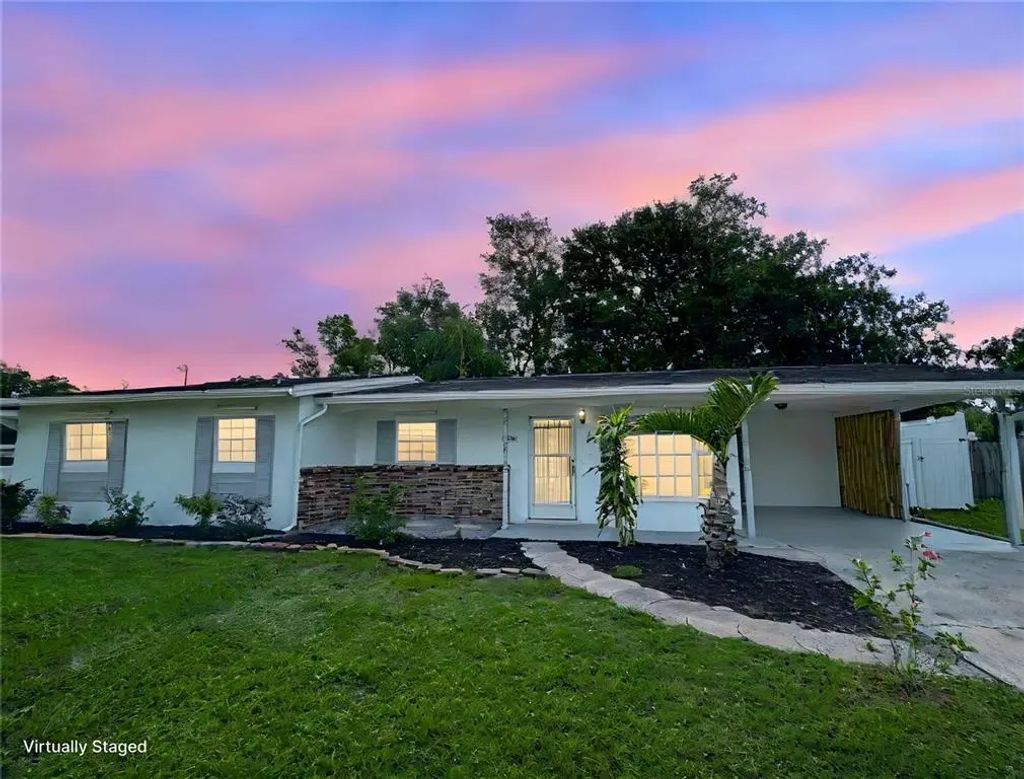 2740 Heather Place, SARASOTA